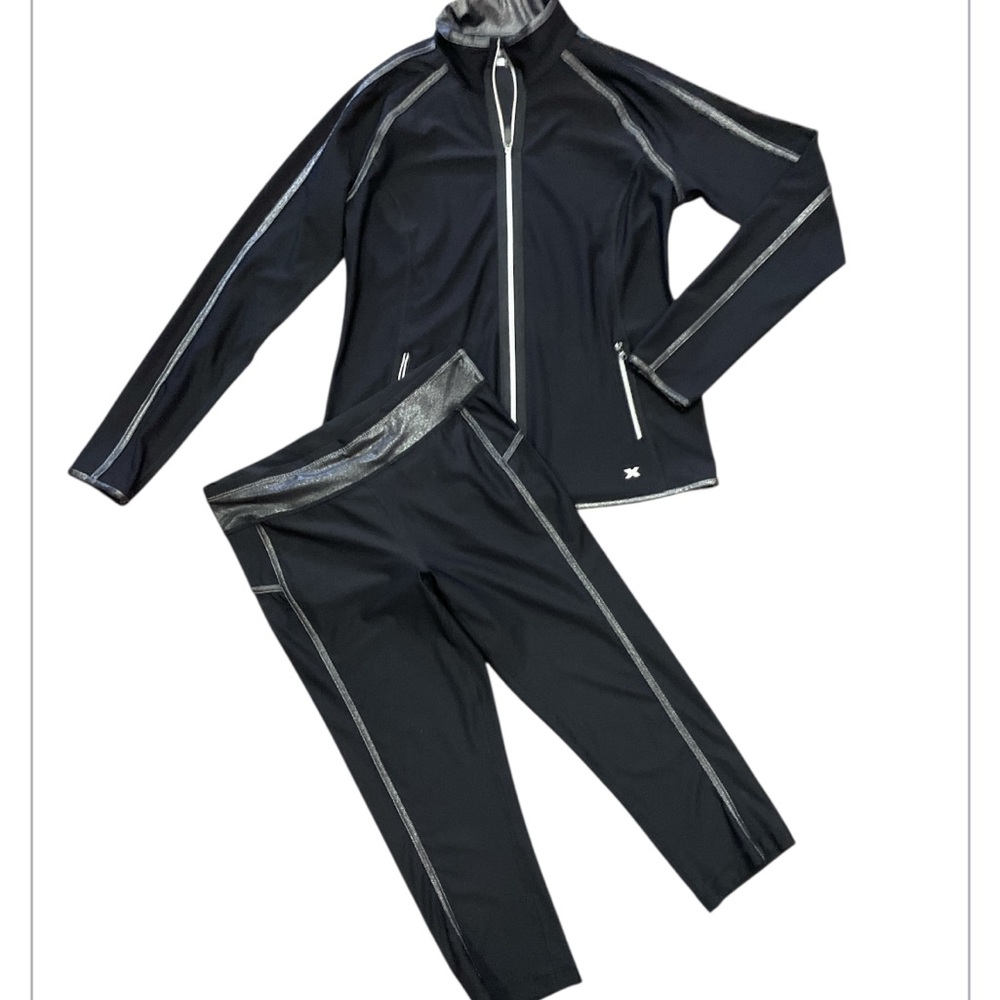 Xersion two piece Atletic women’s outfit size small/medium black track suit
